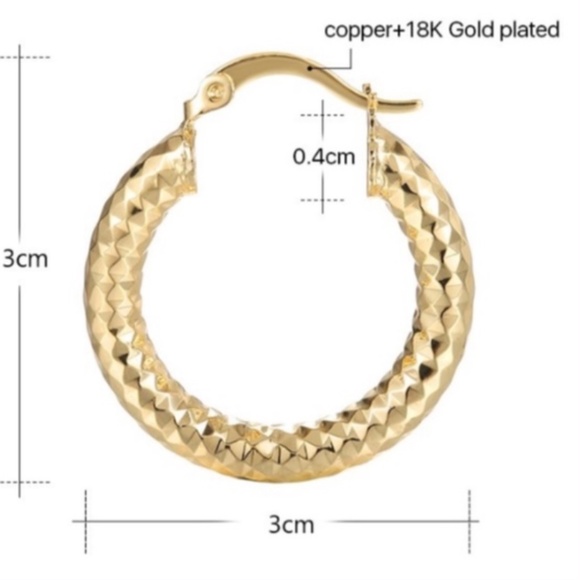 1'' Diamond Cut Hoop Earrings, 18K over Copper, NWT - Picture 3 of 3